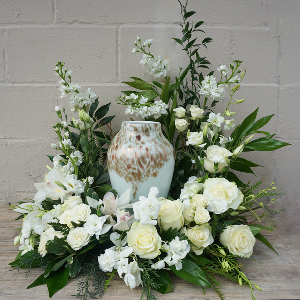 Elegant Urn Tribute :: Carrollwood Florist